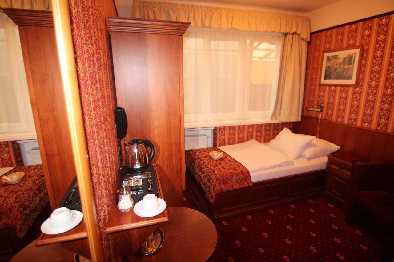 Old Prague Hotel Exterior photo